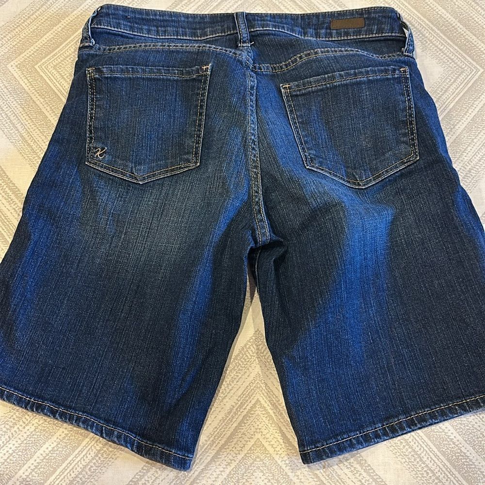 Kut from the Kloth Women’s Catherine Blue Denim Boyfriend Short - Size 4 - Picture 7 of 7